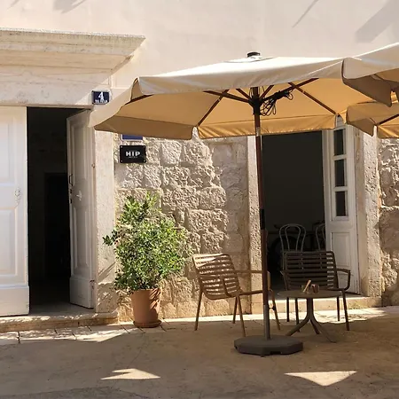 Pomalo Hotel Vis